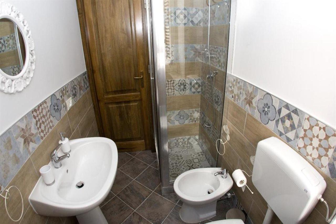Reginella B&B Palermo Bagian luar foto