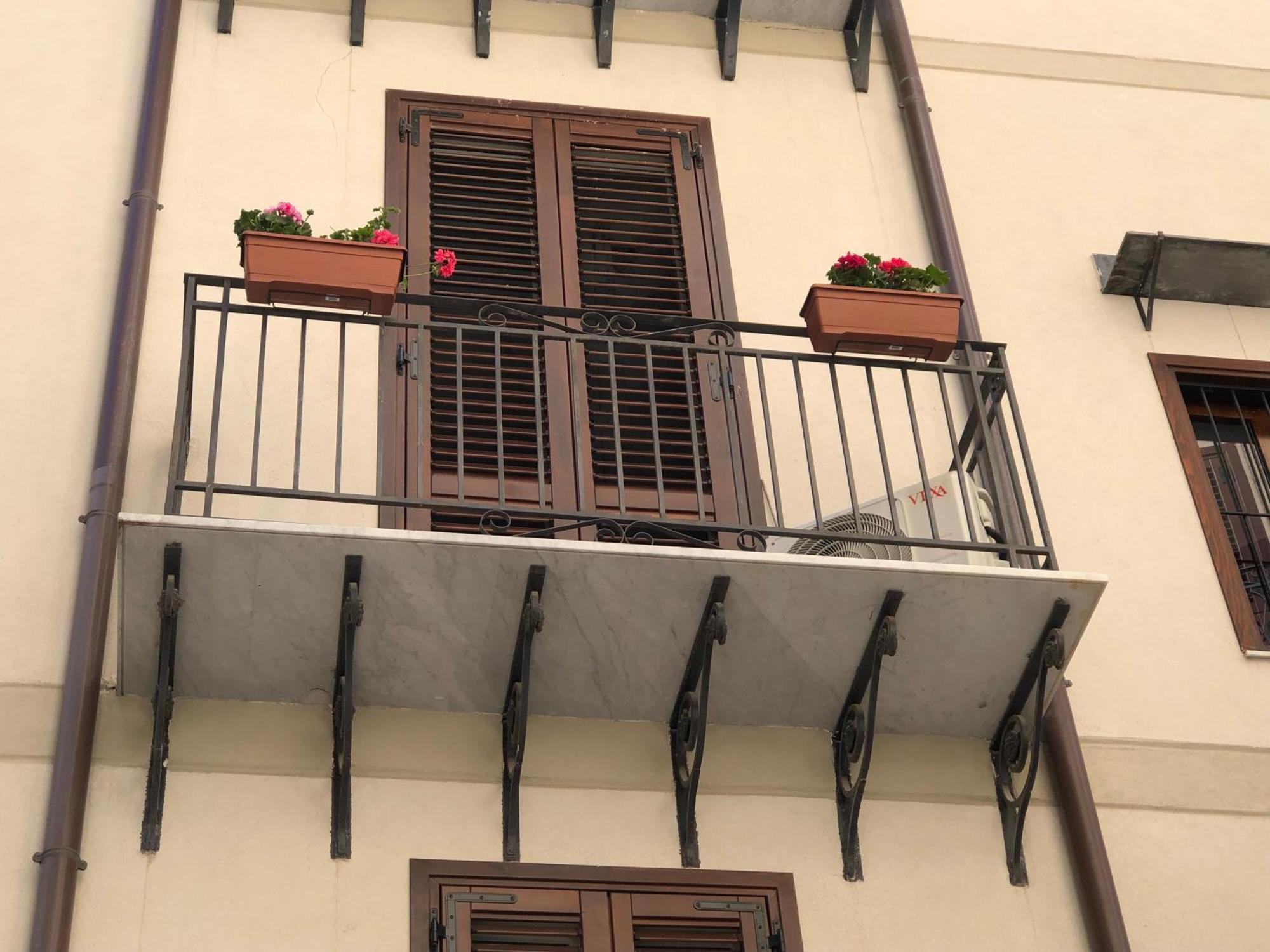 Reginella B&B Palermo Bagian luar foto